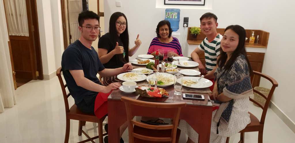 Dining image 13